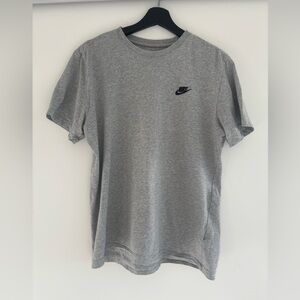 Nike Men's or Women’s Heather Gray Short Sleeve Tee
